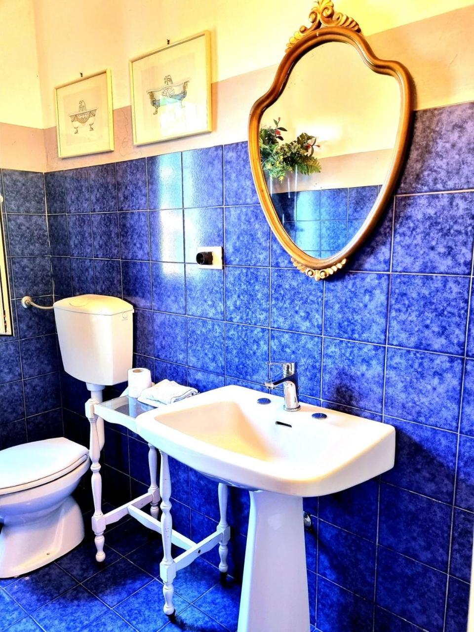Casa Cambini Bed & Breakfast Marina di Massa Exterior photo